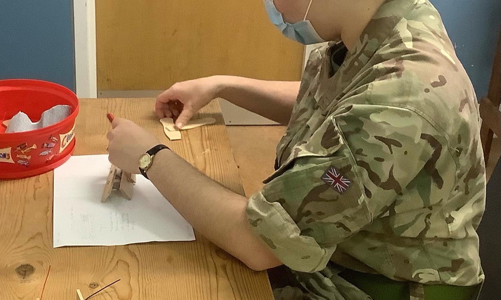 B6D65933 BB16 4B0F B006 5E1457DB3805